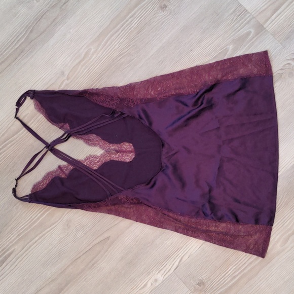 Vintage Victoria's Secret purple lace camisole top low scoop back - Picture 11 of 15